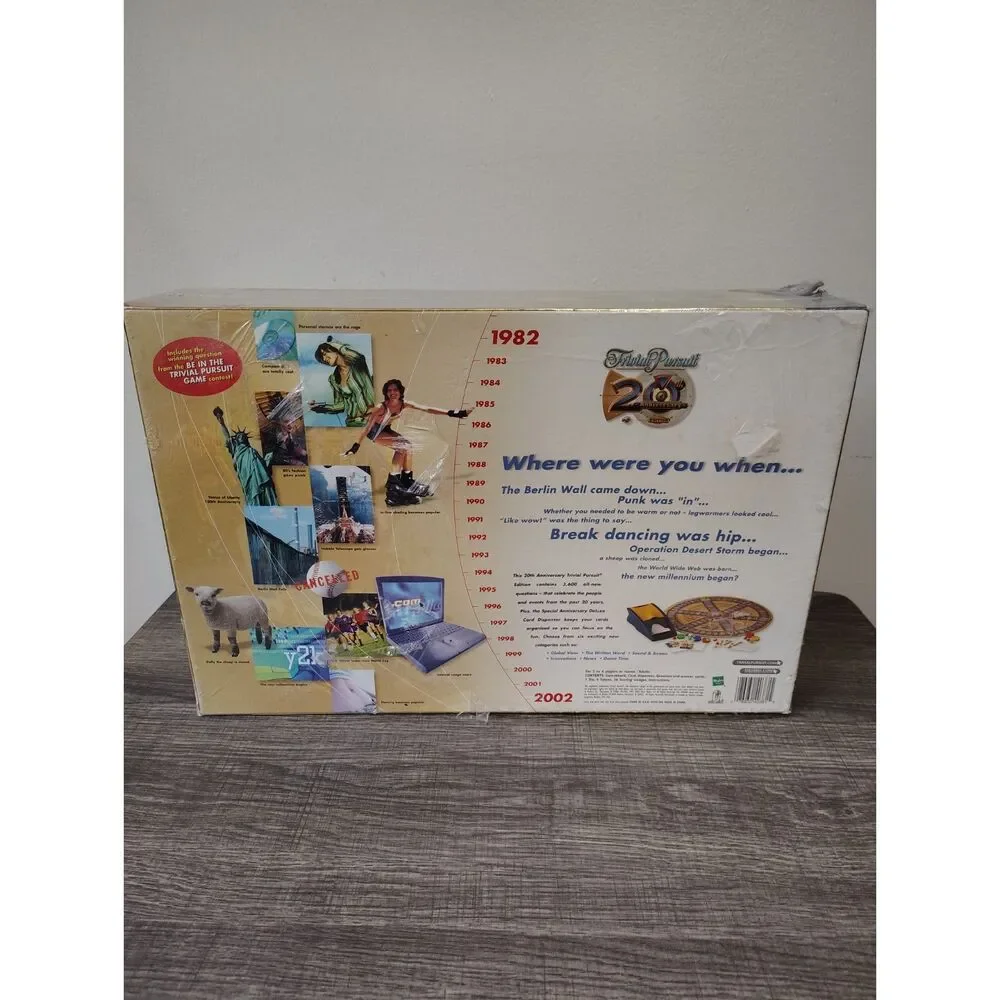 VTG Trivial Pursuit 20th Anniversary Board Game 2002 Sealed Hasbro Deluxe NOS
